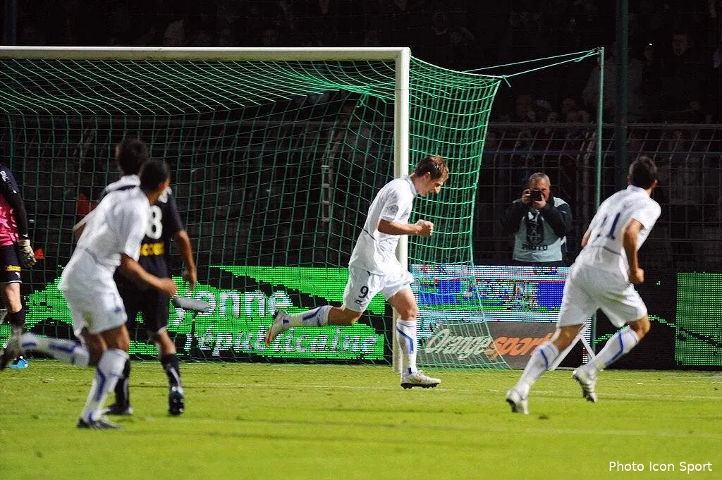 auxerre y croyait 38764 5576