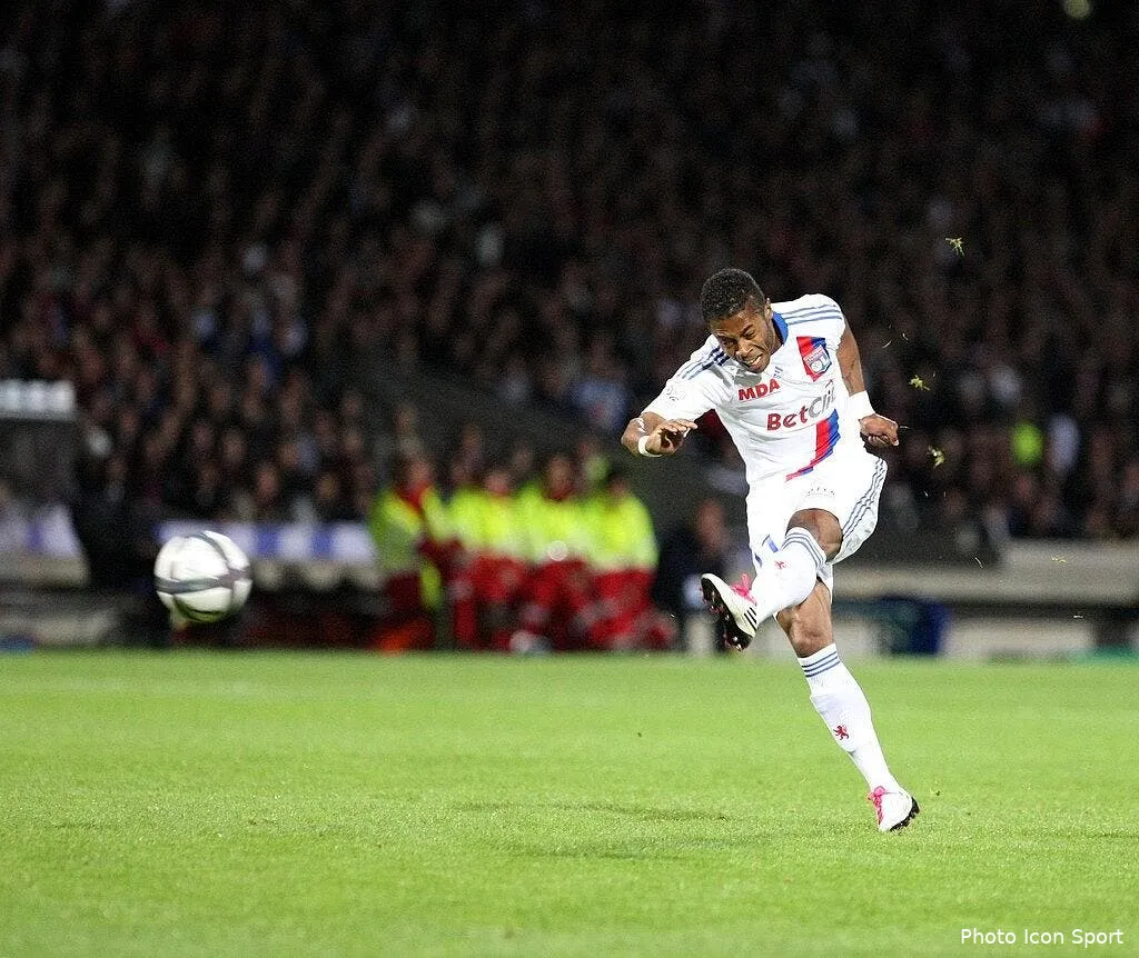 bastos a manchester united au mercato hivernal 60774 10786