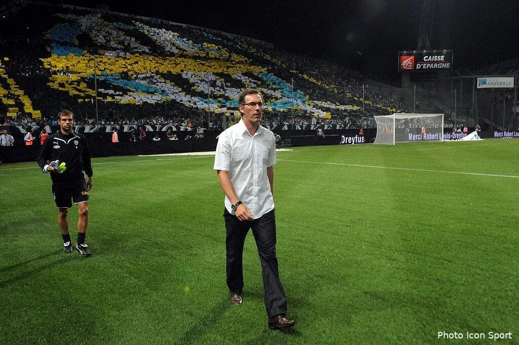 blanc pas content 38612 5547