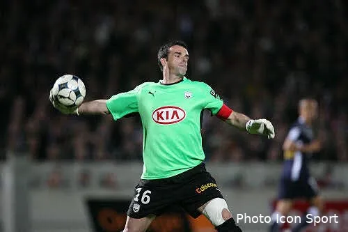 bordeaux a les crocs 25892