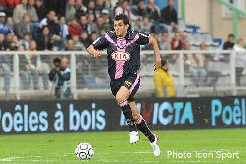 bordeaux attend lyon au coin du bois 24683