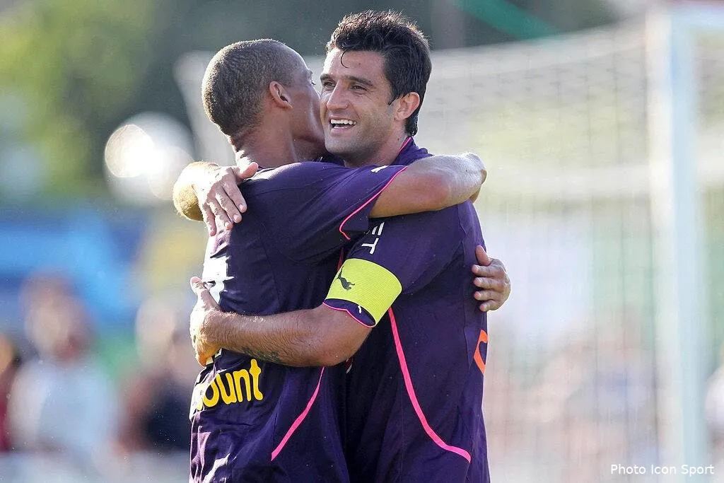 bordeaux se voit derriere l ol et l om 56257 8878