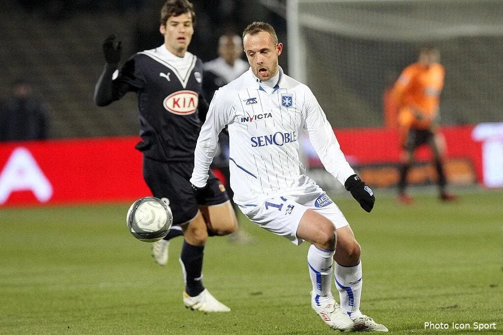 bordeaux tombe auxerre et la l1 jubilent 48755 7336