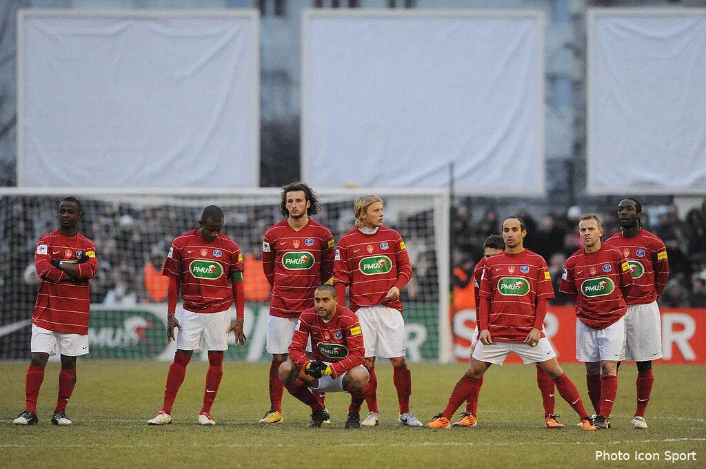 brest tire son chapeau a chambery 65993 14488