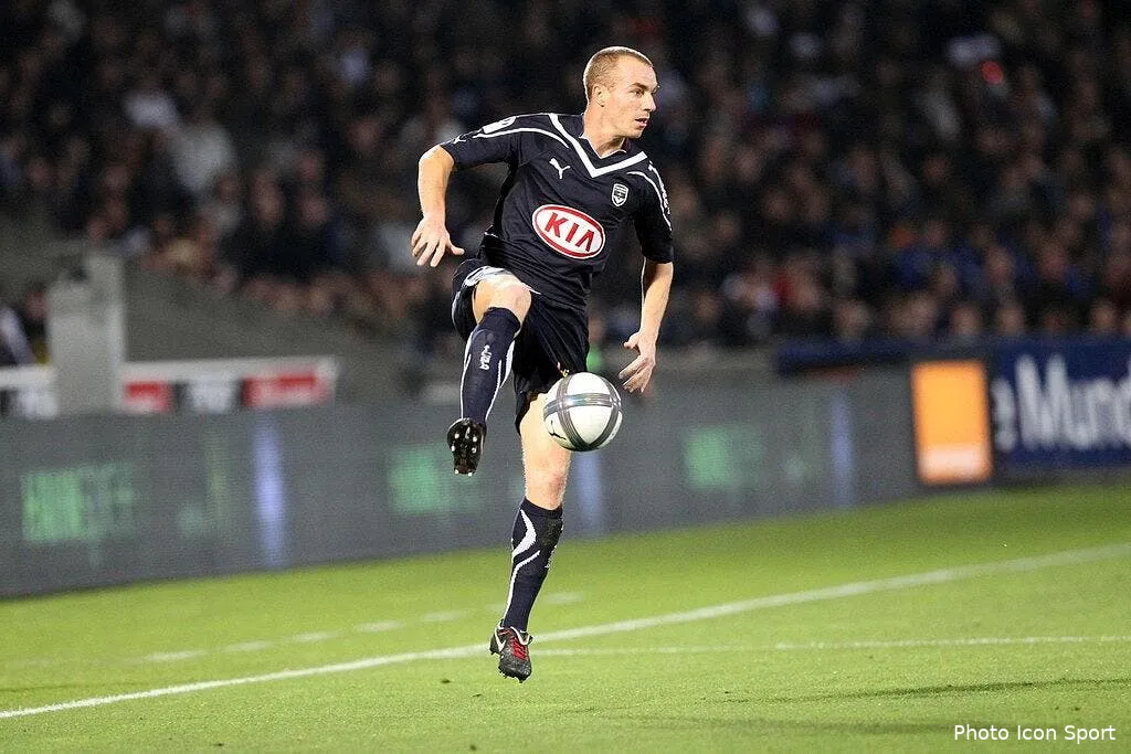 chalme place les bordelais au pied du mur 66384 14826