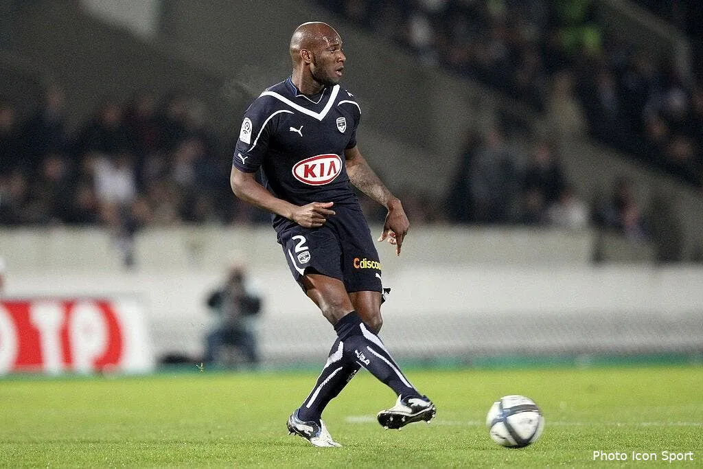 ciani est presque gene de son salaire 65686 14225