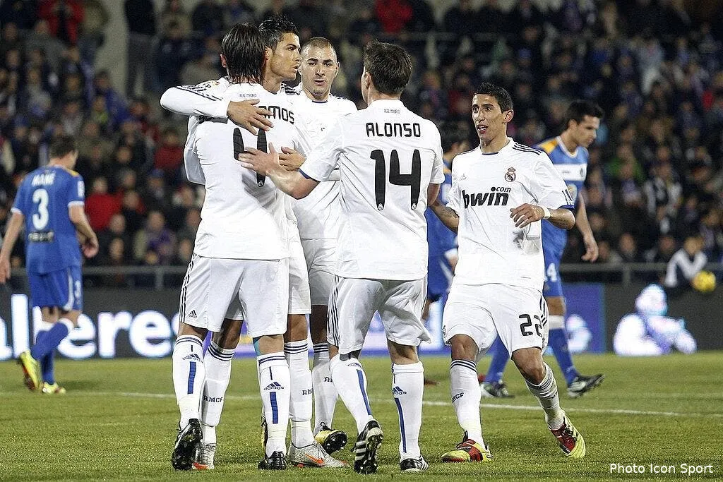 cristiano ronaldo coule le sous marin jaune 65359 13938