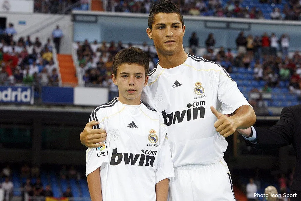 cristiano ronaldo fait vendre plus d un million de maillots au real ma 51170 7791