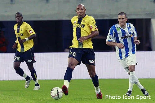 dalmat bordeaux est prenable 13177