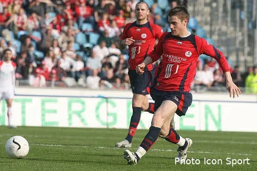 debuchy prolonge a lille 15017