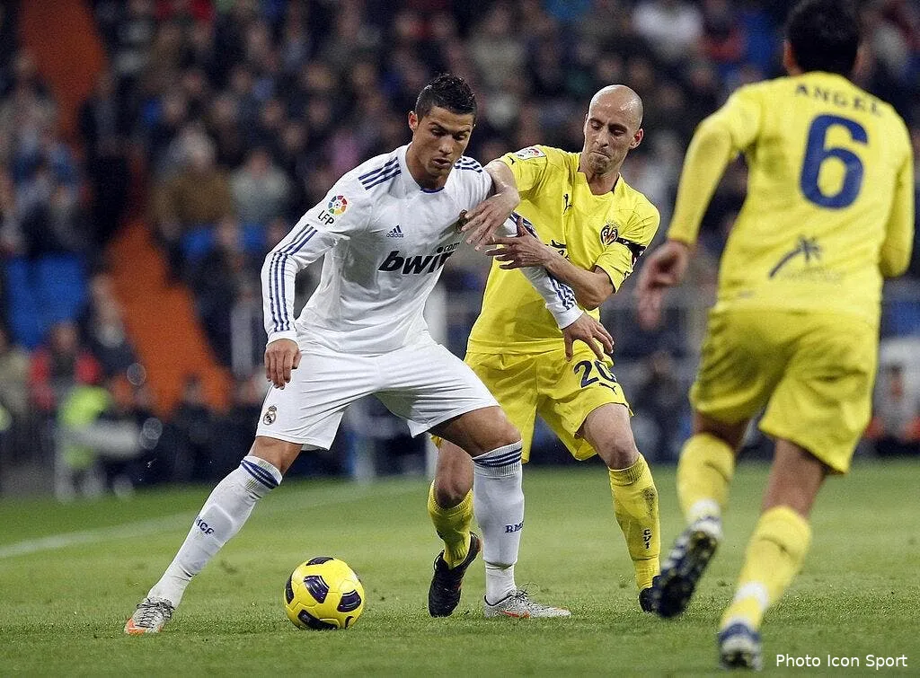 derriere messi cristiano ronaldo se console comme il peut 65413 13990