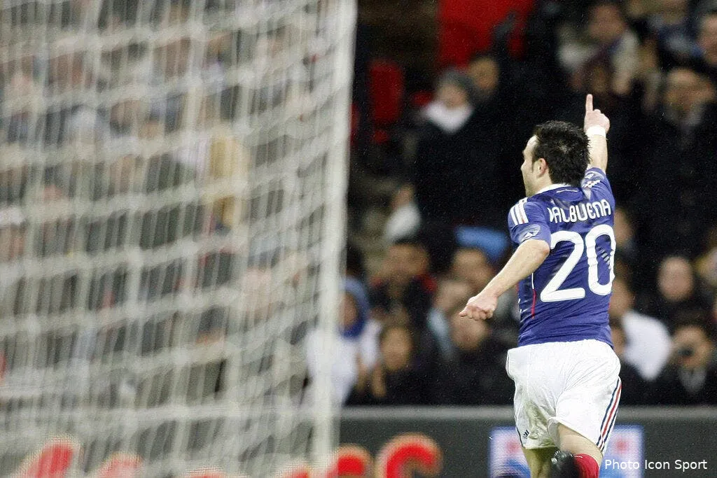 deschamps espere un effet wembley pour valbuena 62822 12022