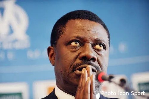 diouf se met en petard 23281