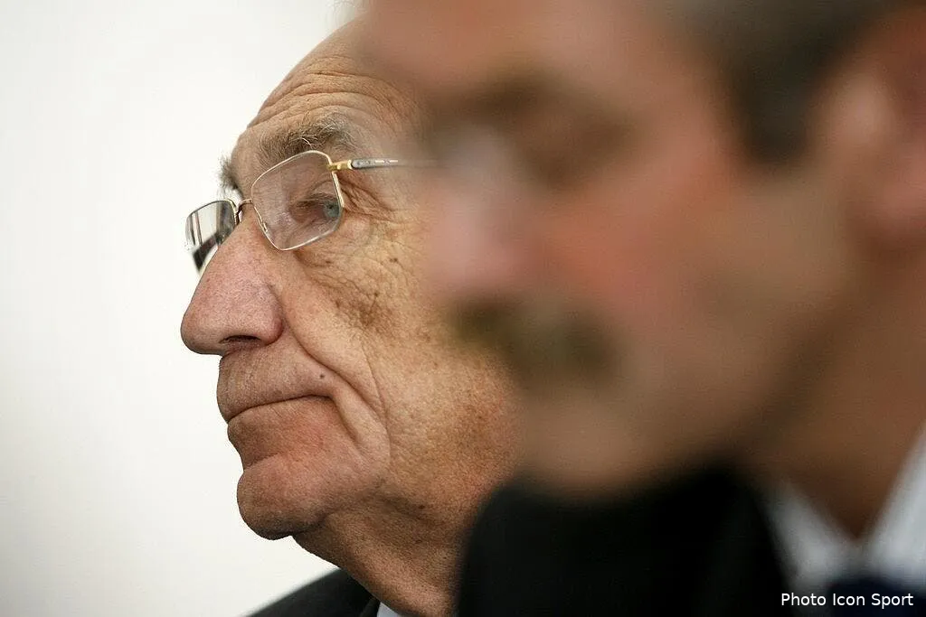 escalettes veut regler le cas laurent blanc en solo 53424 8279