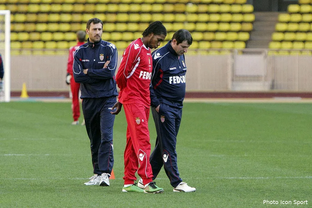 everton fait de la place pour mbokani 65531 14097