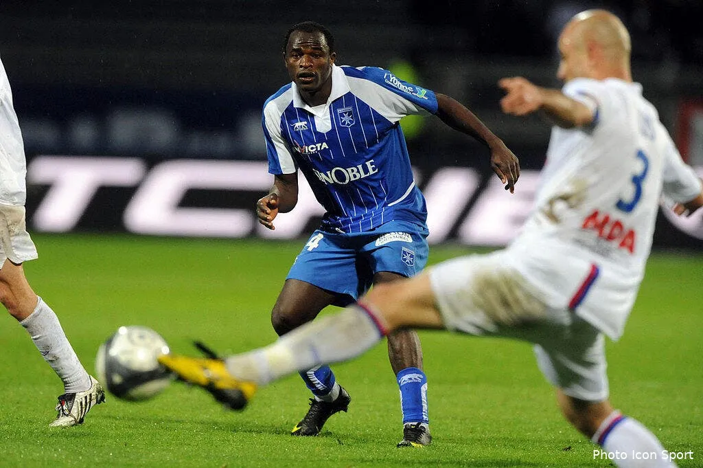 fernandez il y a une difference entre l ol l om et nous 52659 8117