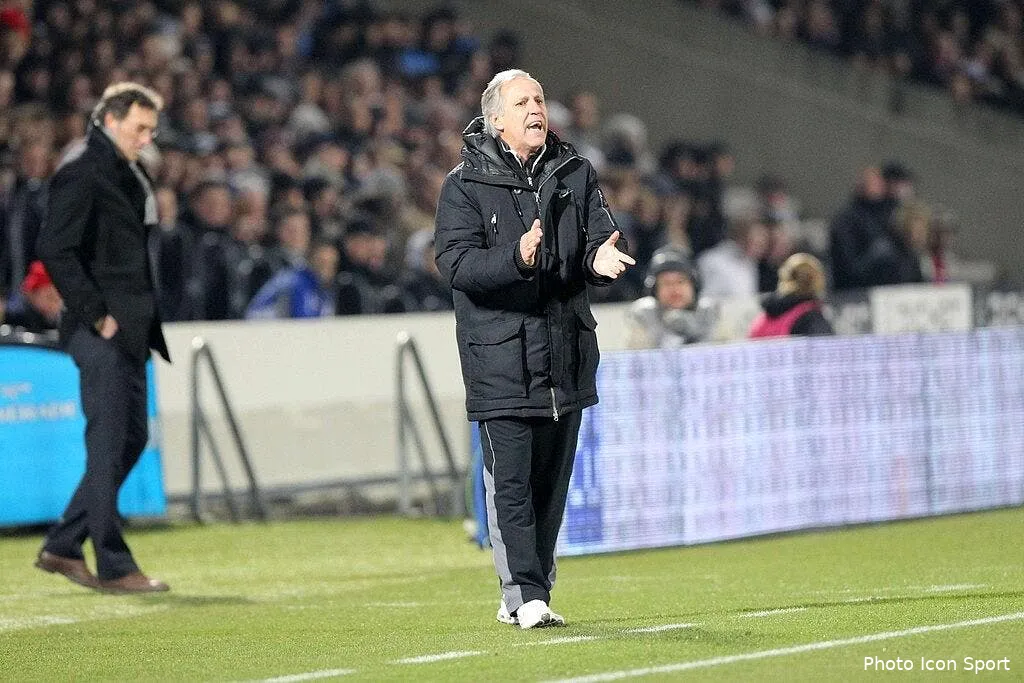 girard veut garder les tetes froides 49863 7533