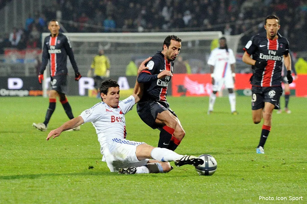 giuly met une piece sur l ol pour le titre 64558 13296