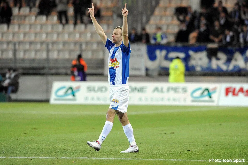 grenoble a fait payer auxerre 46520 6968
