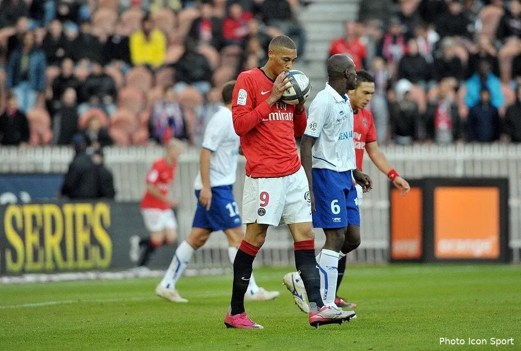 hoarau en panne de buts et de confiance 61562 11248