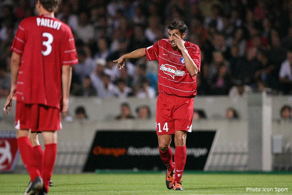 jemmali taille l arbitre de grenoble lille 39903 5801