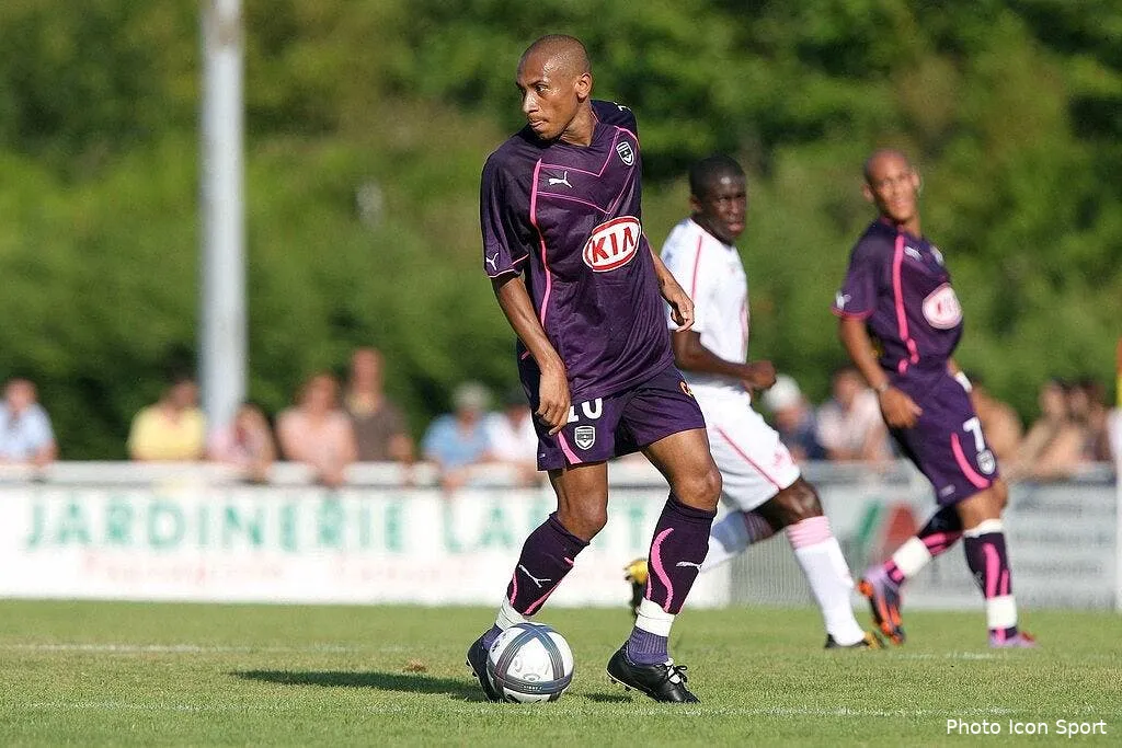 jussie une place de titulaire sinon bye bye bordeaux 56712 8991