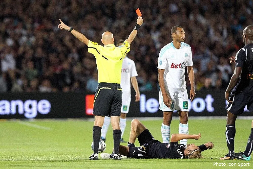 l arbitrage de l om passe mal pour deschamps 58781 9842