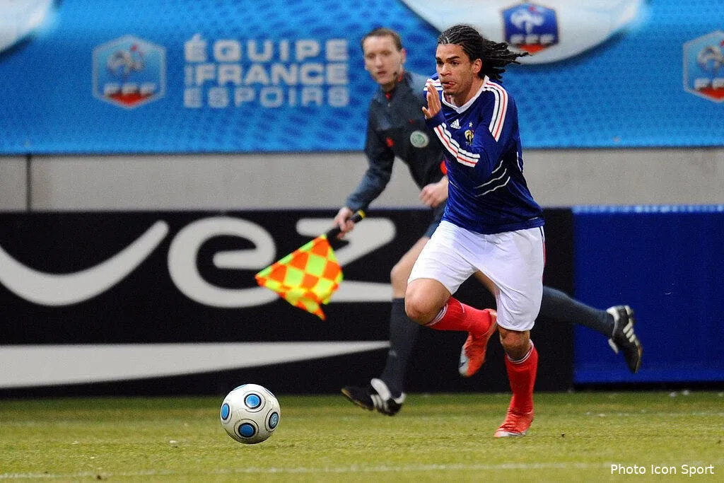 l asse furieuse des insultes racistes contre riviere 59181 10015