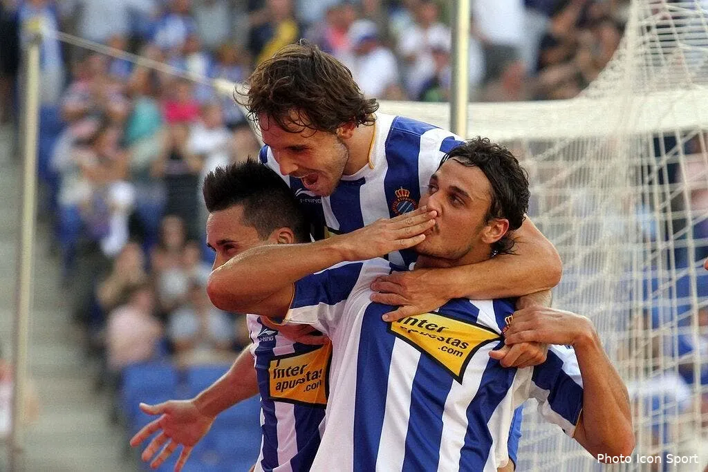 l espagnyol grimpe sur le podium 63723 12671