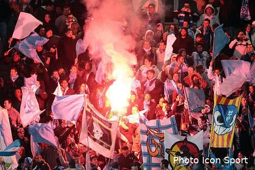 l om prive de public pour un match 23213