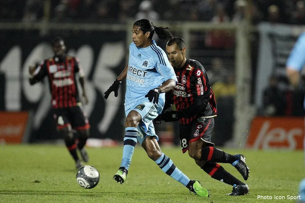 l om voit nice sur la route du titre 50926 7744