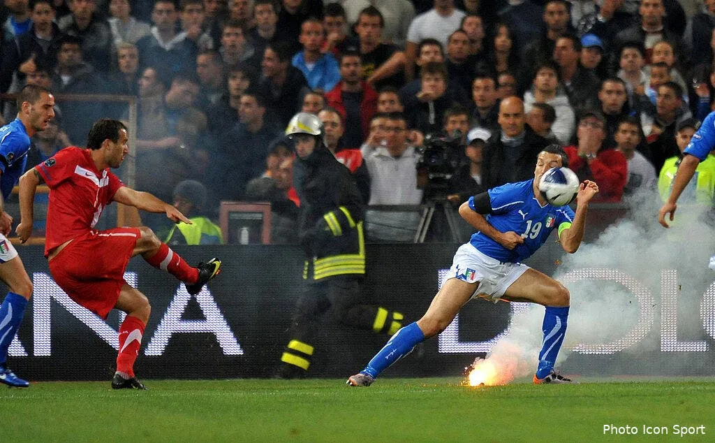 l uefa menace de frapper fort apres italie serbie 60886 10846