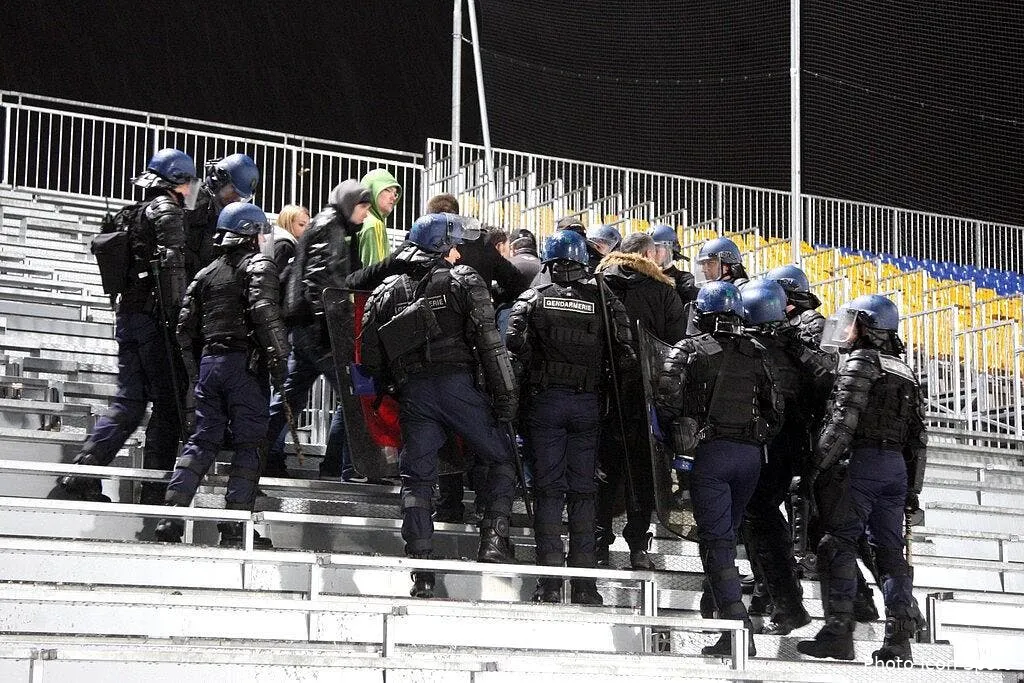 la lutte contre les supporters parisiens est allee trop loin a rennes 66577 14983