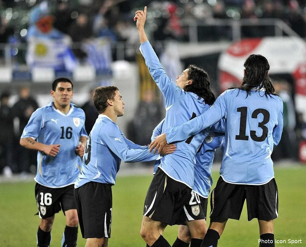 la photo foot attention l uruguay a une sacree attaque 48316 7262
