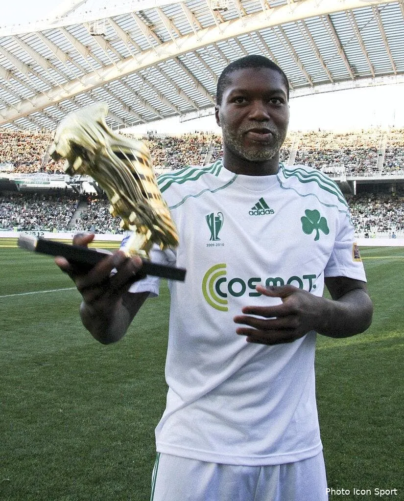 la photo foot cisse encore fete au pana 52446 8053