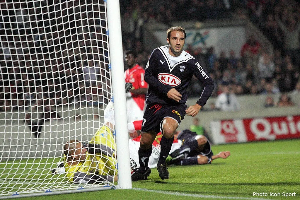 la photo foot du jour bordeaux a un nouveau buteur 39842 5786