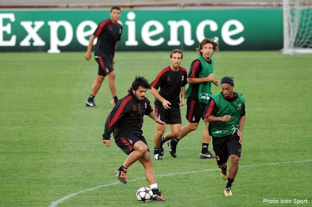 la photo foot du jour gattuso et ronaldinho au velodrome 36318 5214
