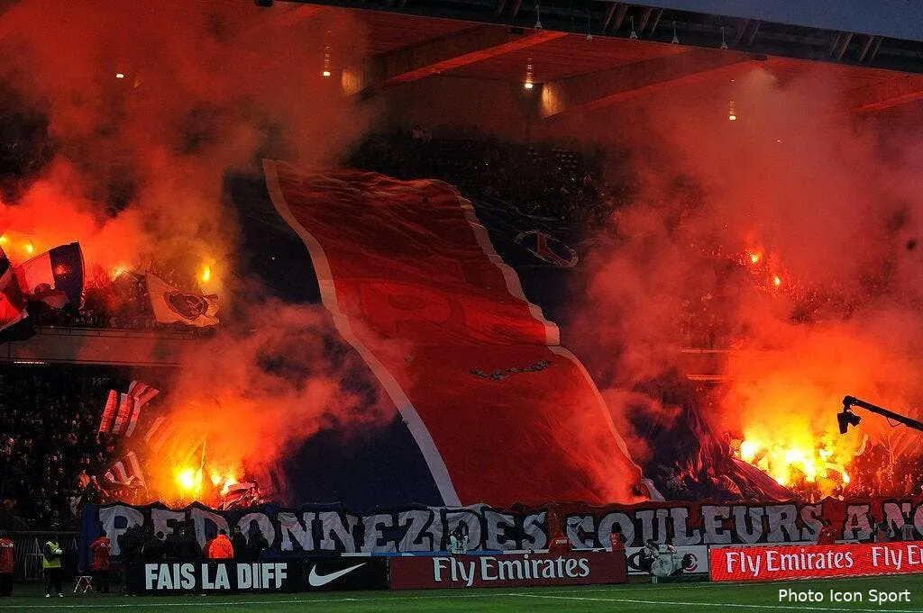 la photo foot paris joue avec le feu 42840 6321