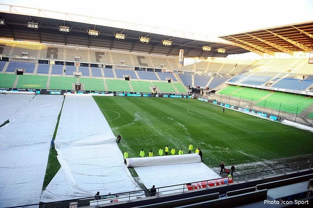 la photo foot une journee qui n est pas restee dans les baches 43310 6406