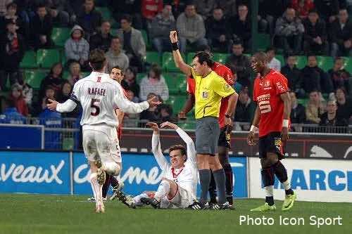 lacourt la douleur je m en foutais 24256