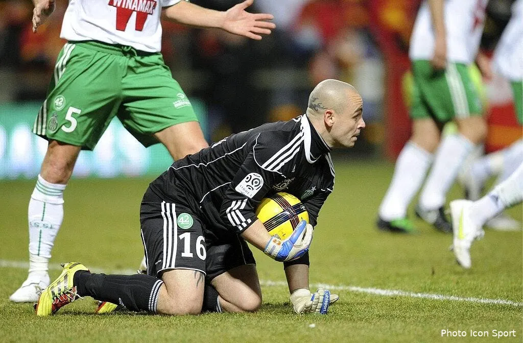 larque accuse janot d etre le maillon faible des verts 65763 14294