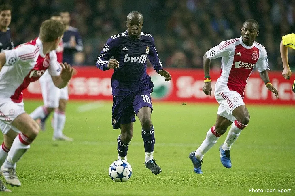 lass envoye chez les red devils 64844 13518