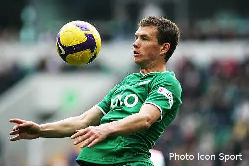 le bayern suit wolfsburg de pres 26211