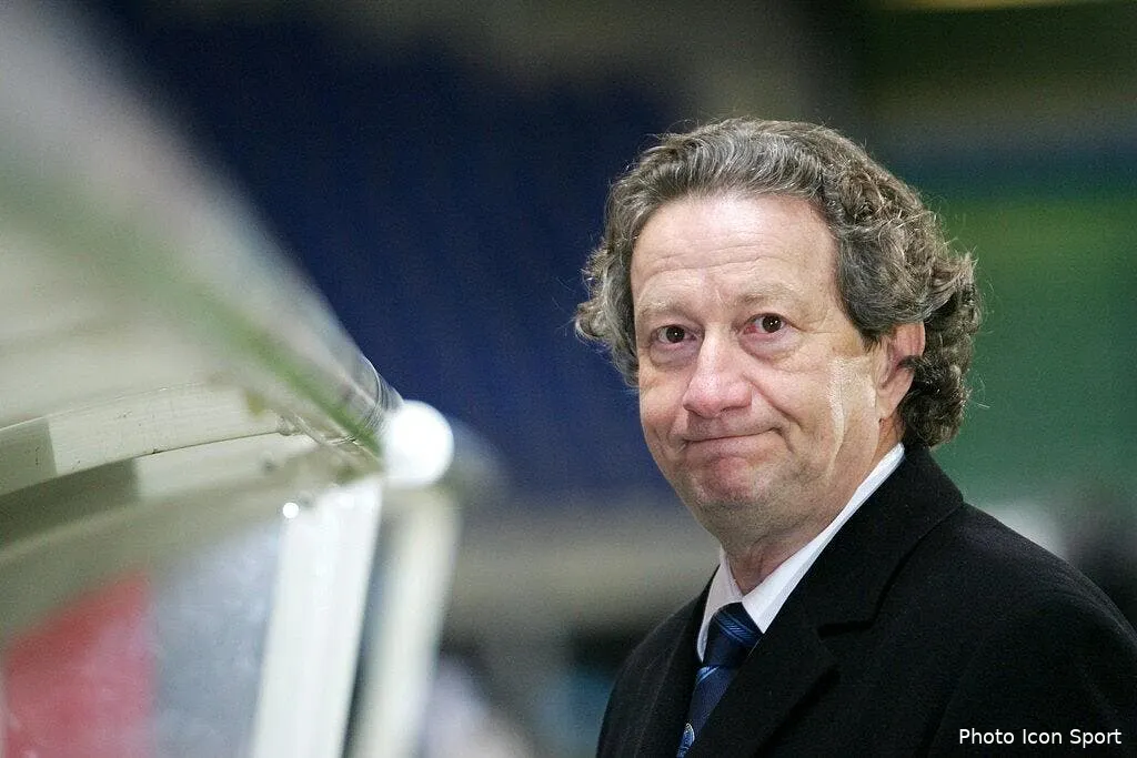 le hac accuse manchester united de vol 32889 4736