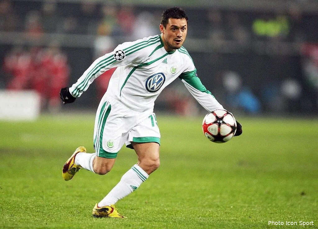 lens veut s offrir ziani pour tenter de se sauver 65327 13916