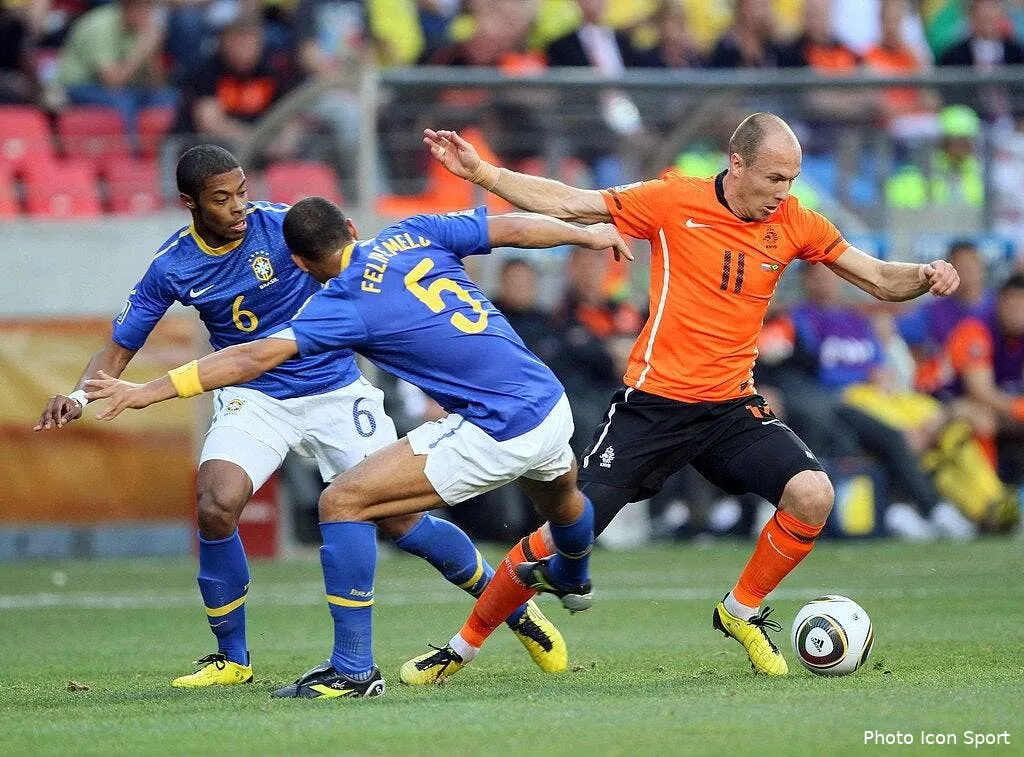 les pays bas font tomber le bresil 55789 8769