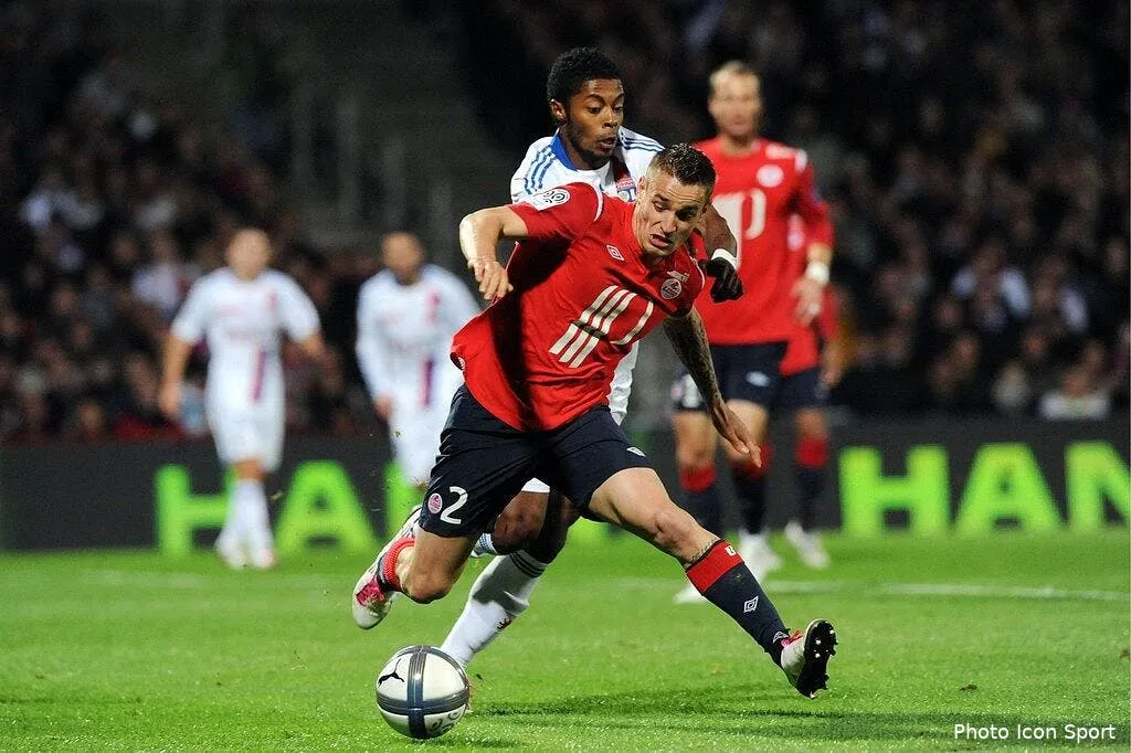 lille se fait petit derriere l ol et l om 61363 11124