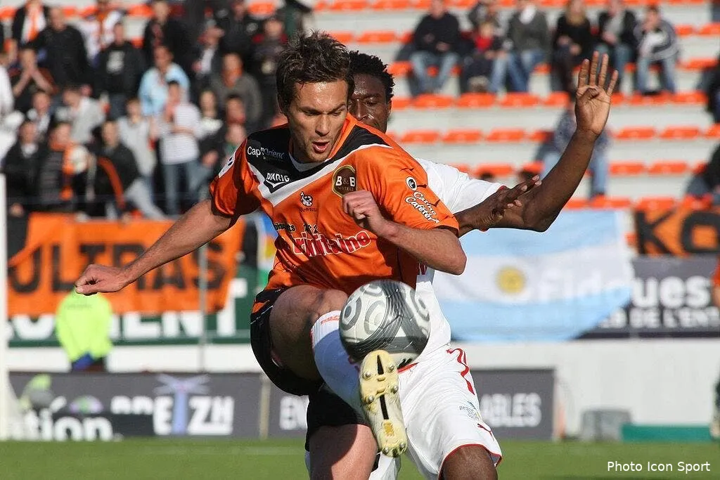 lorient a un peu somnole 52510 8068