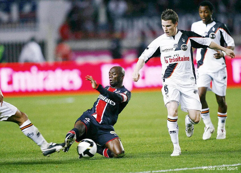 makelele boycotterait lorient et sa pelouse 62485 11814