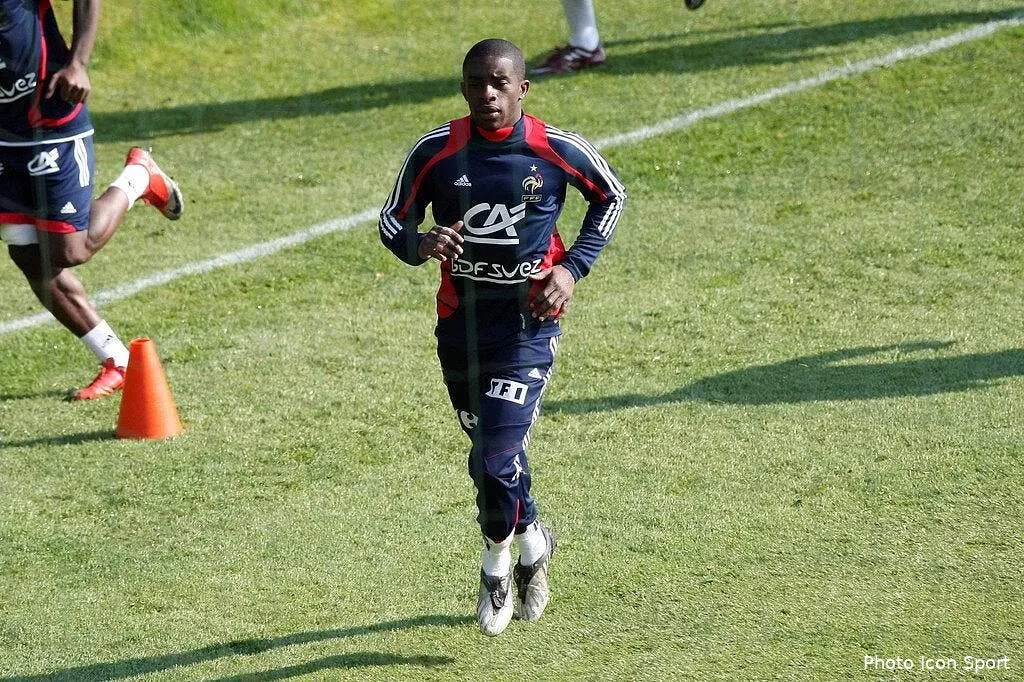 mavuba se serait bien vu en bleu 66595 14999